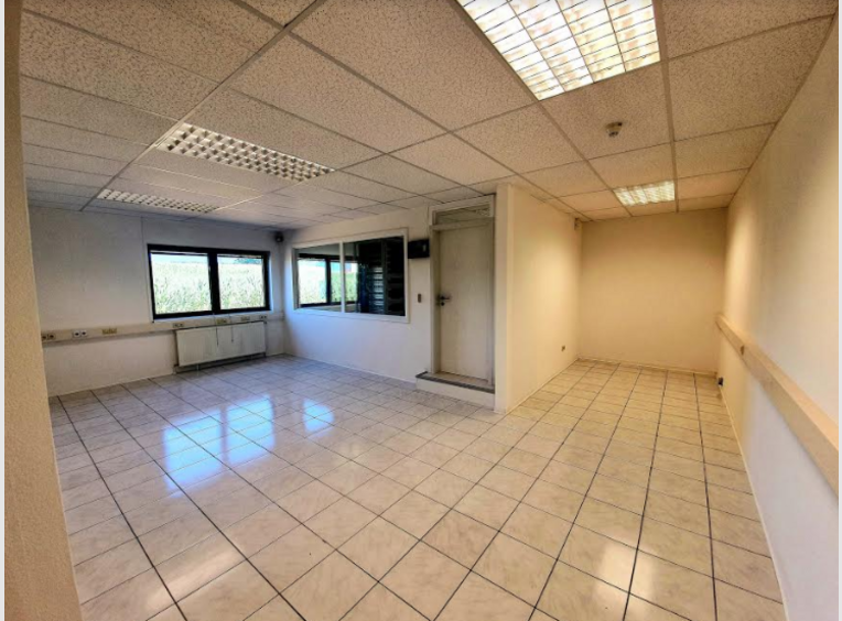 Bureau à louer à Sandweiler (LU) - Réf. 7171369