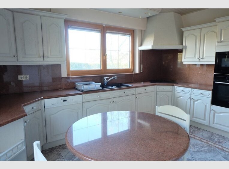 Maison individuelle à vendre 6 Chambres à Niederanven - Réf. 6676793