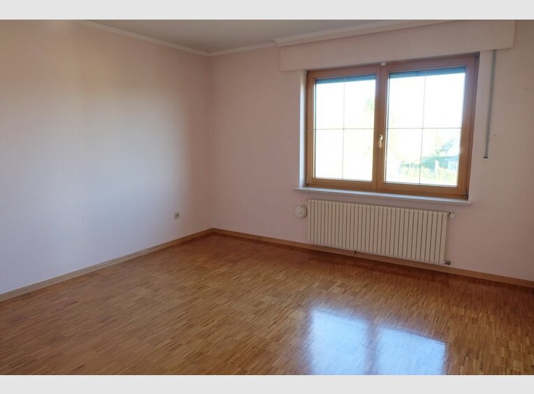 Maison individuelle à vendre 6 Chambres à Niederanven - Réf. 6676793