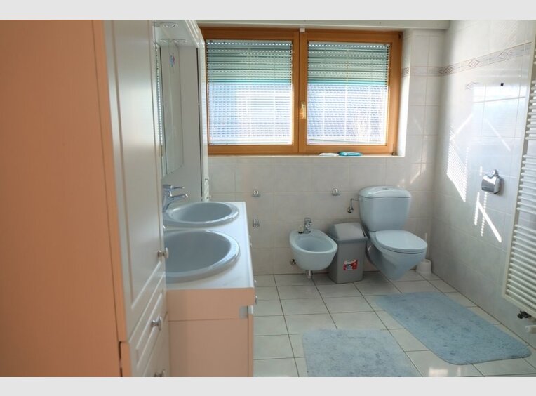 Maison individuelle à vendre 6 Chambres à Niederanven - Réf. 6676793
