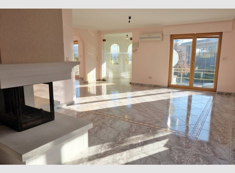 Maison individuelle à vendre 6 Chambres à Niederanven - Réf. 6676793