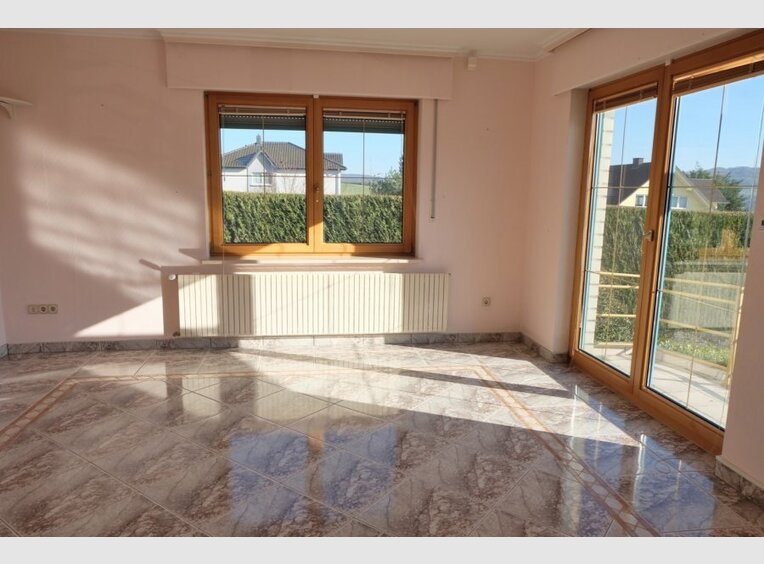 Maison individuelle à vendre 6 Chambres à Niederanven - Réf. 6676793