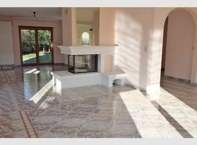 Maison individuelle à vendre 6 Chambres à Niederanven - Réf. 6676793