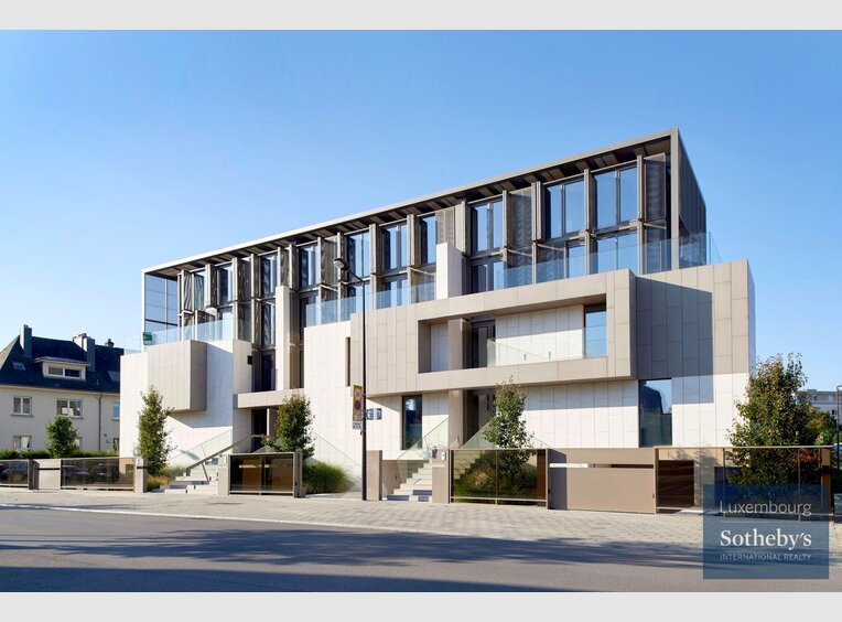 House for sale 5 bedrooms in Luxembourg (LU) - Ref. 7112505