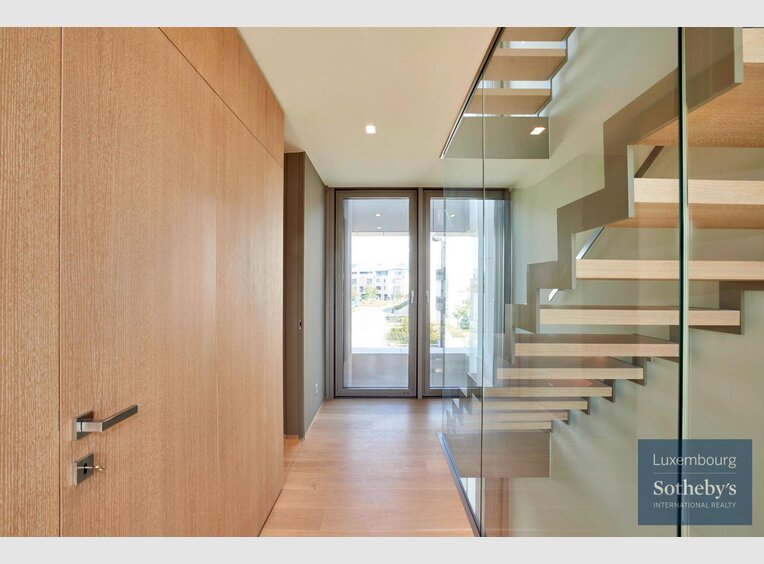 House for sale 5 bedrooms in Luxembourg (LU) - Ref. 7112505