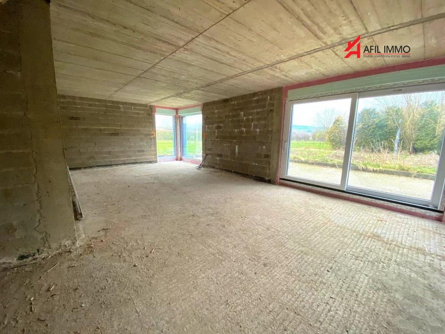 Maison individuelle à vendre 6 chambres à Bous