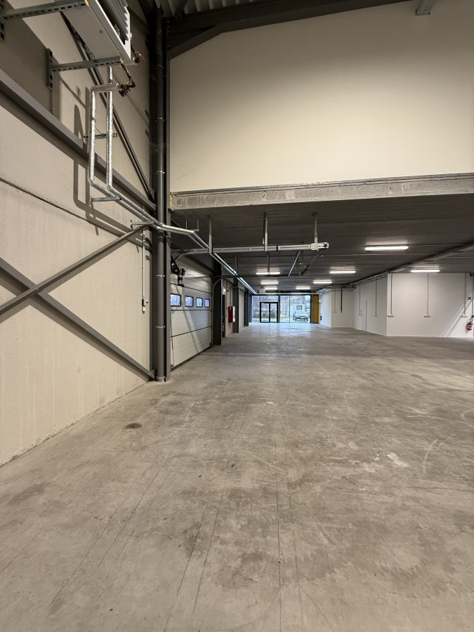 Entrepôt à louer à Sprinkange