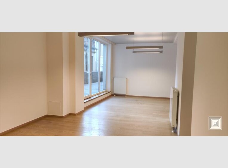Bureau à louer 4 Chambres à Luxembourg (LU) - Réf. 7029177