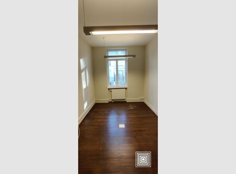 Bureau à louer 4 Chambres à Luxembourg (LU) - Réf. 7029177