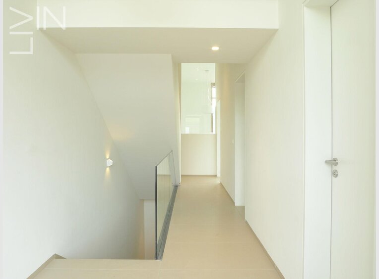 Semi-detached house for rent 5 bedrooms in Roodt-Sur-Syre (LU) - Ref. 2118089
