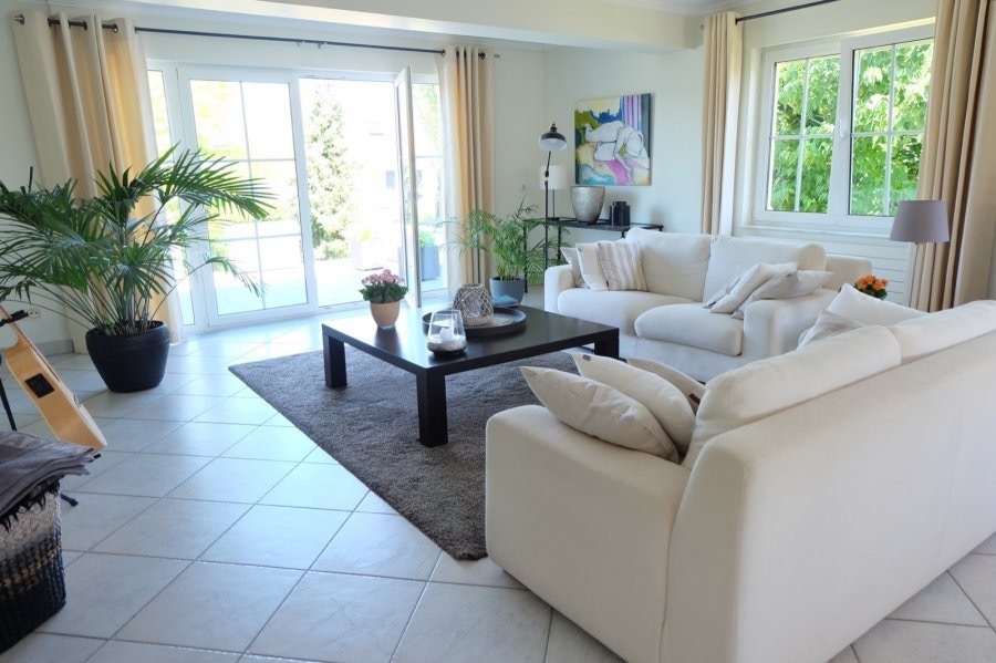 Maison individuelle à vendre 5 chambres à Bertrange