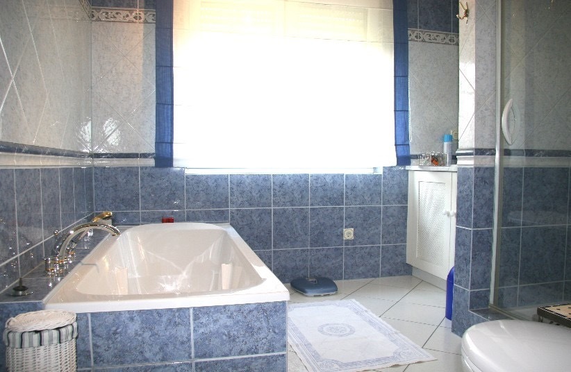 Maison individuelle à vendre 5 chambres à Bertrange