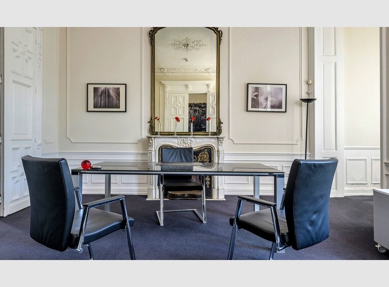 Bureau à louer à Luxembourg-Centre ville - Réf. 6414041