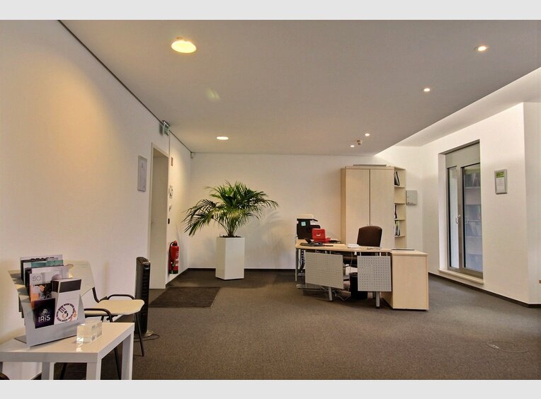 Bureau à louer 6 Chambres à Luxembourg (LU) - Réf. 6623481
