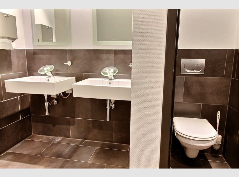 Bureau à louer 6 Chambres à Luxembourg (LU) - Réf. 6623481