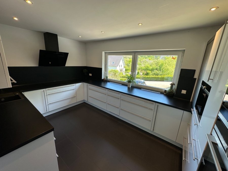 Haus zu verkaufen 5 Schlafzimmer in Merzig-Merchingen
