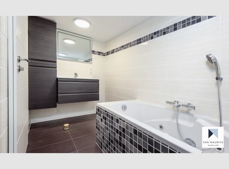 Semi-detached house for sale 4 bedrooms in Niederanven (LU) - Ref. 6688761