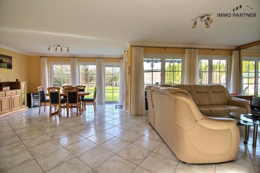 Villa zu verkaufen 5 Schlafzimmer in Daleiden