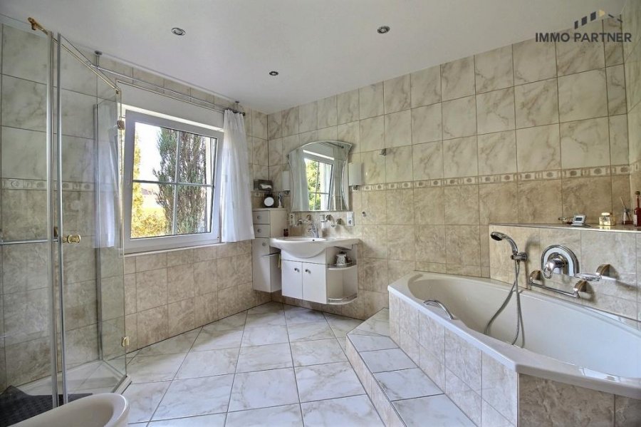 Villa zu verkaufen 5 Schlafzimmer in Daleiden