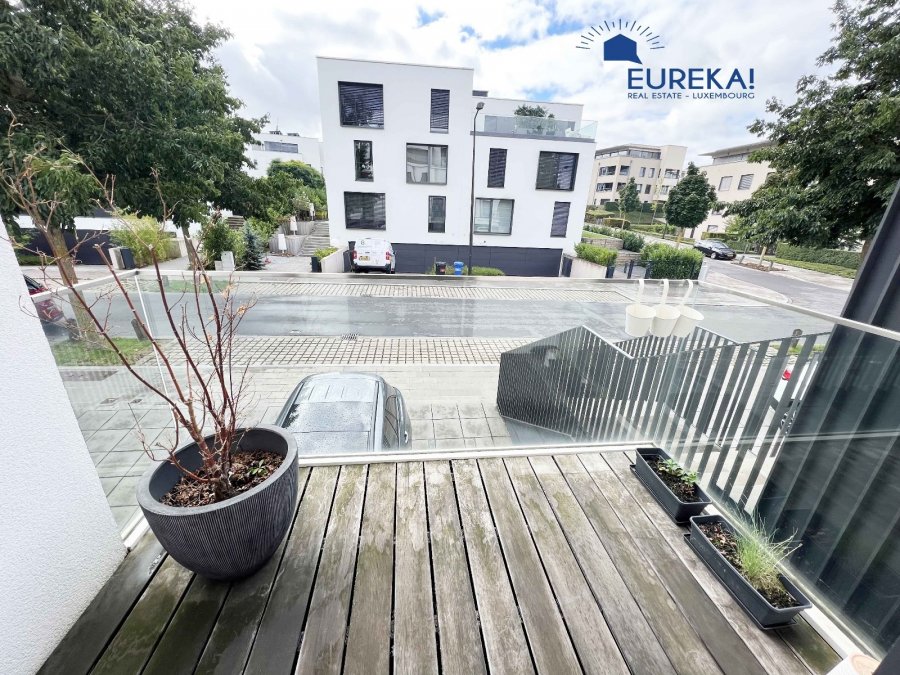 Duplex to let 2 bedrooms in Luxembourg-Cessange