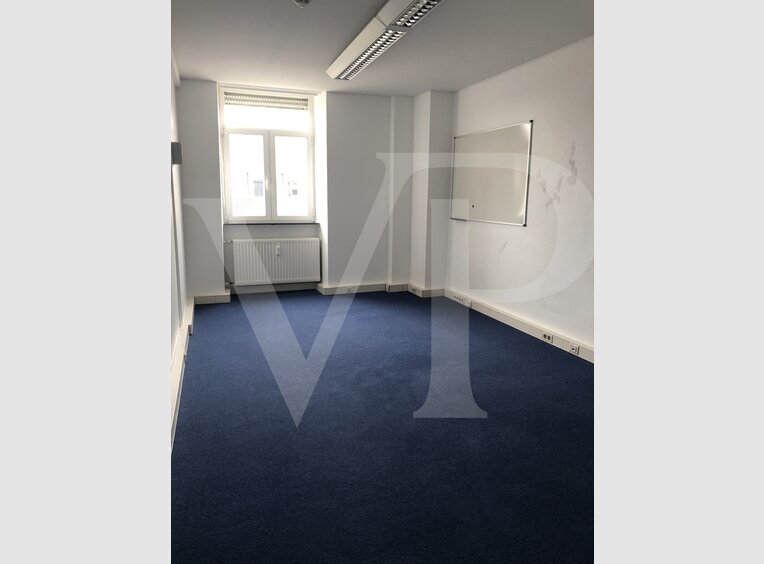 Bureau à louer à Luxembourg (LU) - Réf. 6860890