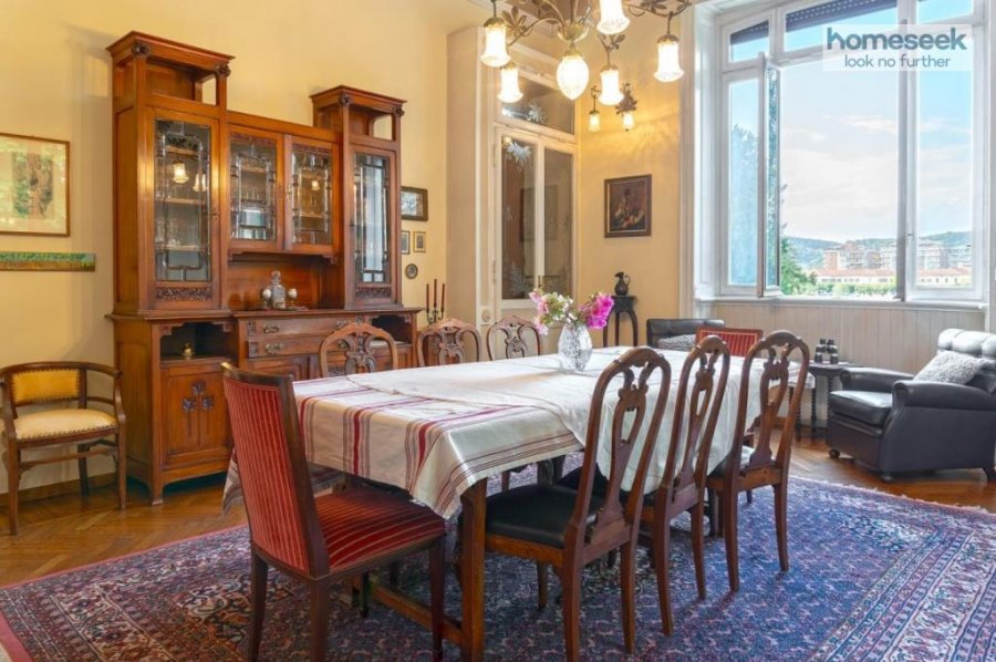 Maison de maître à vendre 8 chambres à Castelletto ticinese