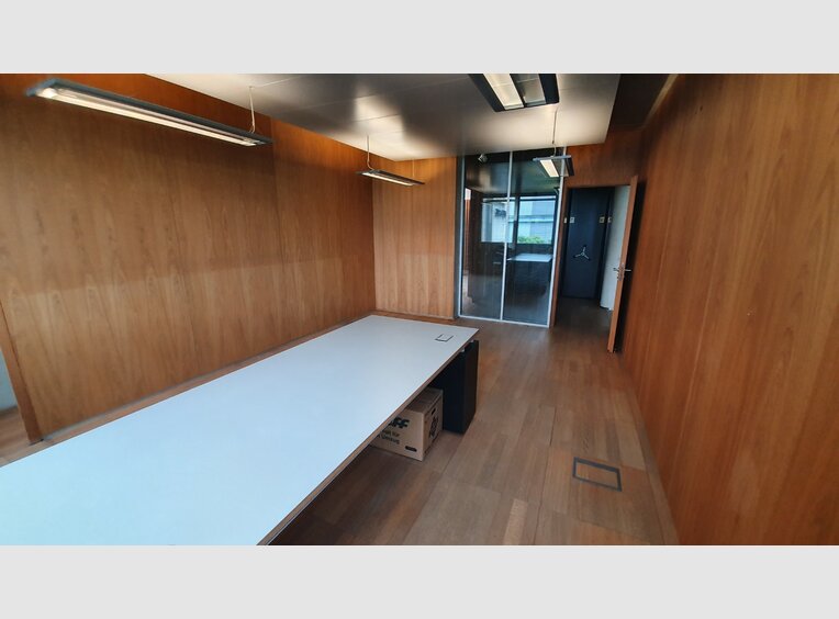 Bureau à louer à Differdange (LU) - Réf. 6819962
