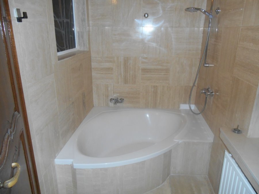 Duplex à louer 4 chambres à Kopstal