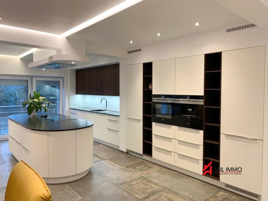 Maison à vendre 7 chambres à Rumelange