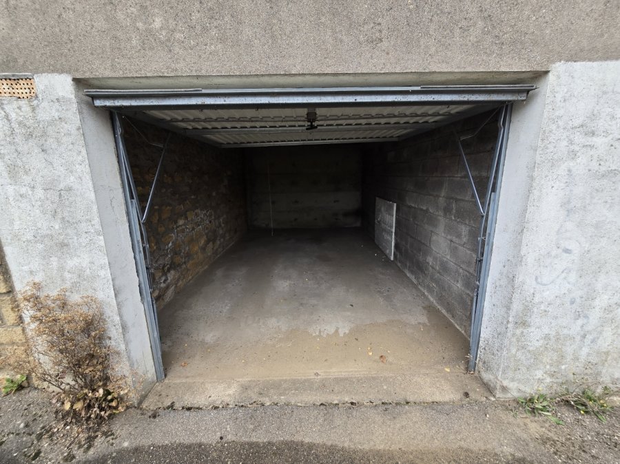 Garage fermé à vendre à Nilvange