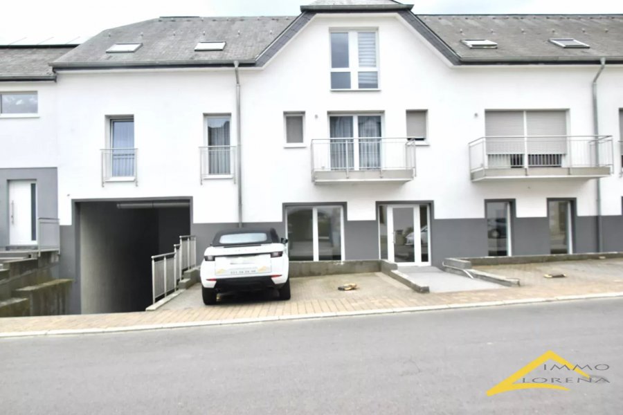 Garage fermé à louer Hobscheid