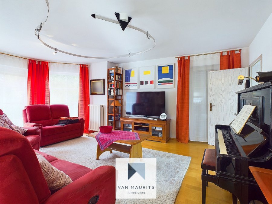 Maison individuelle à vendre 4 chambres à Schrassig