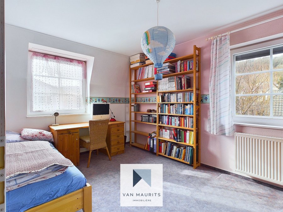 Maison individuelle à vendre 4 chambres à Schrassig