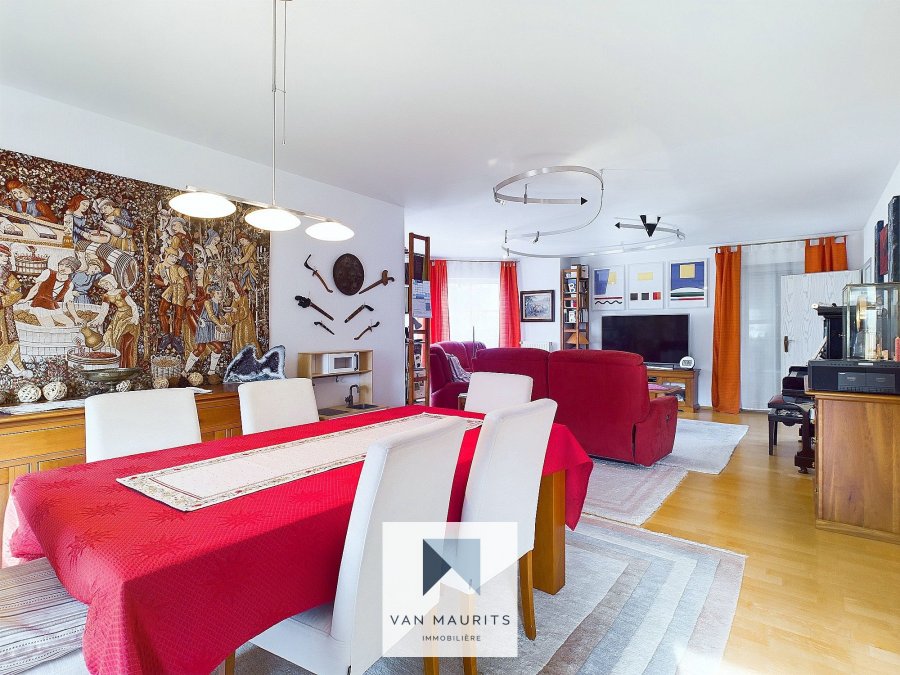 Maison individuelle à vendre 4 chambres à Schrassig