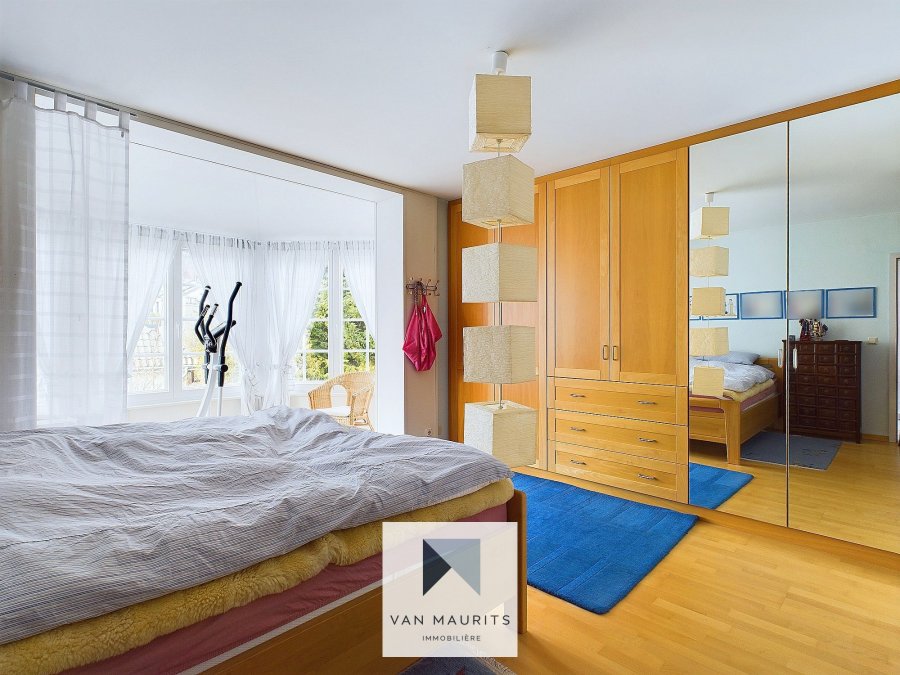 Maison individuelle à vendre 4 chambres à Schrassig