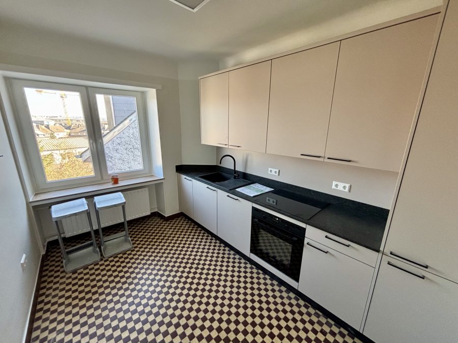 Appartement à louer 3 chambres à Luxembourg-Bonnevoie