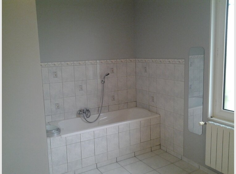 Terraced for rent 4 bedrooms in Mairy-Mainville (FR) - Ref. 7049882