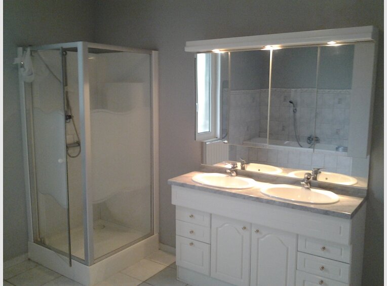 Terraced for rent 4 bedrooms in Mairy-Mainville (FR) - Ref. 7049882
