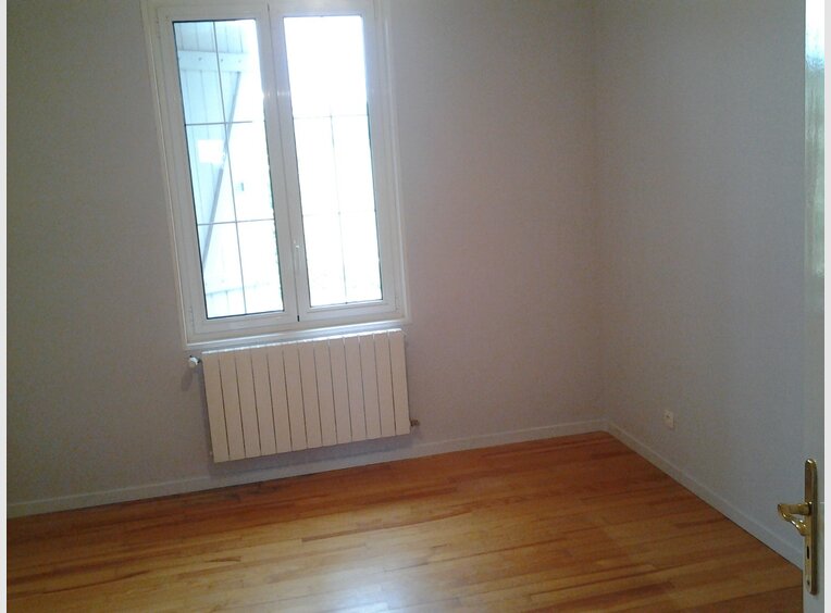 Terraced for rent 4 bedrooms in Mairy-Mainville (FR) - Ref. 7049882