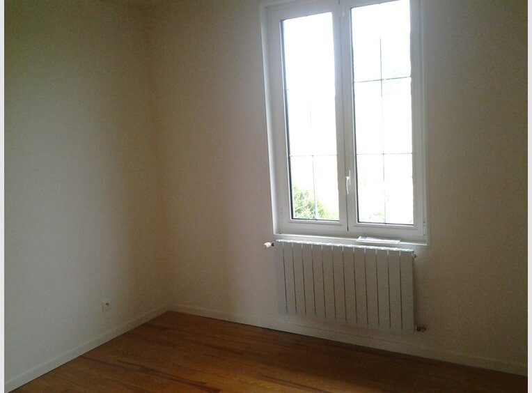 Terraced for rent 4 bedrooms in Mairy-Mainville (FR) - Ref. 7049882