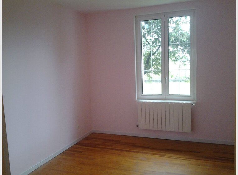 Terraced for rent 4 bedrooms in Mairy-Mainville (FR) - Ref. 7049882