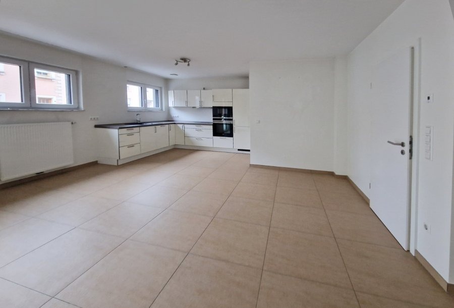 Appartement à louer 4 chambres à Kayl