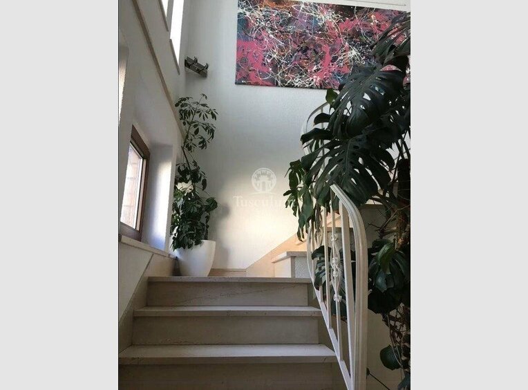 House for sale 4 bedrooms in Sandweiler (LU) - Ref. 6875834