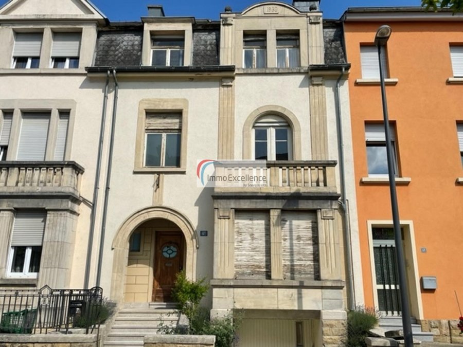 Maison mitoyenne à vendre 5 chambres à Luxembourg-Bonnevoie