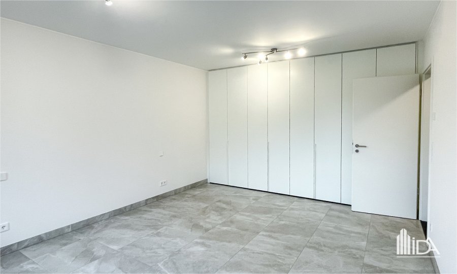 Maison jumelée à louer 4 chambres à Grosbous