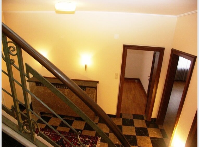 Townhouse for rent 6 bedrooms in Luxembourg (LU) - Ref. 7019482