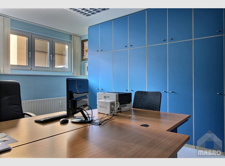 Bureau à louer 12 Chambres à Luxembourg (LU) - Réf. 6084635