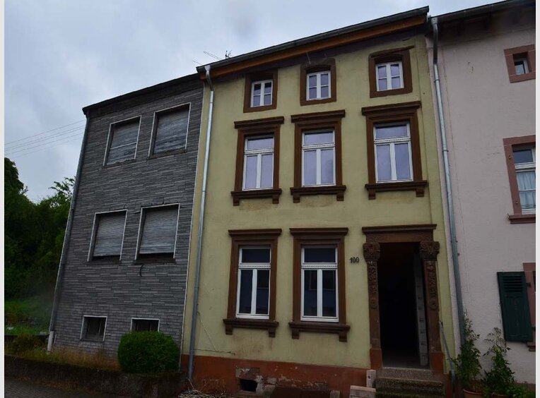 Maison à vendre 5 Pièces à Rehlingen-Siersburg (DE) - Réf. 6918443