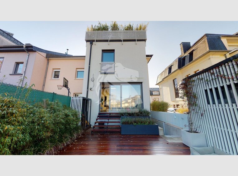House for sale 4 bedrooms in Luxembourg (LU) - Ref. 7032379