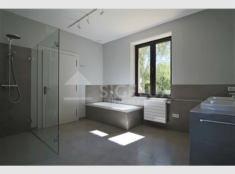 Maison de maître à louer 5 Chambres à Bertrange (LU) - Réf. 6841163